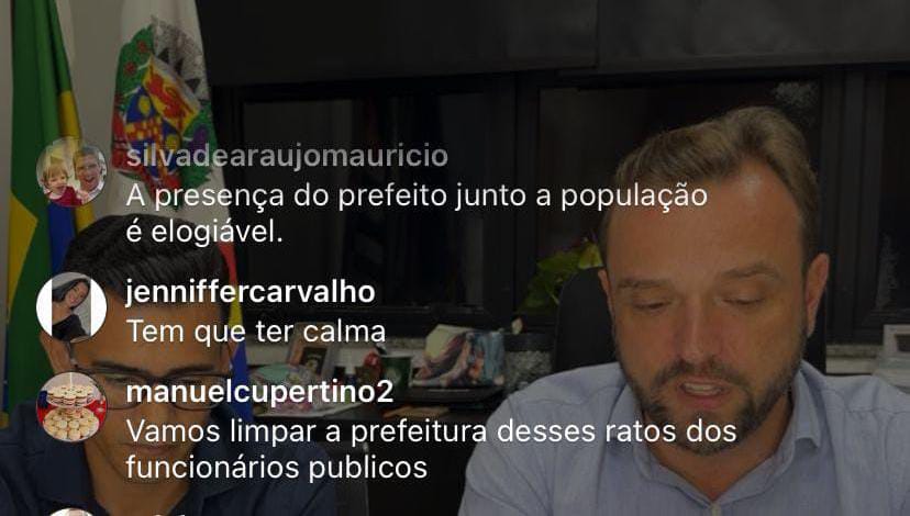 Servidores se revoltam após serem chamados de 